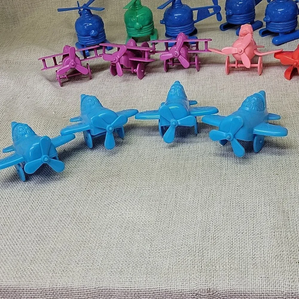 ‎Bundle of 80's McDonald's Happy Meal toys